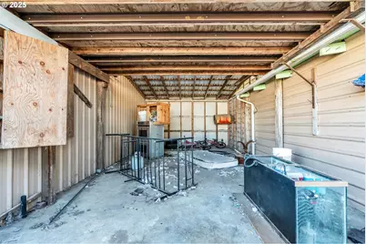 271 N 3rd St, Jefferson, OR 97352 - Photo 41