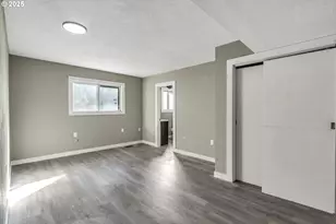 271 N 3rd St, Jefferson, OR 97352 - Photo 19