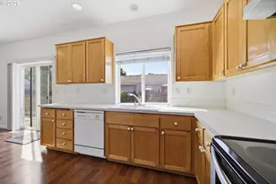3906 Century Dr, Eugene, OR 97402 - Photo 17