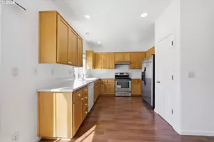 3906 Century Dr, Eugene, OR 97402 - Photo 15
