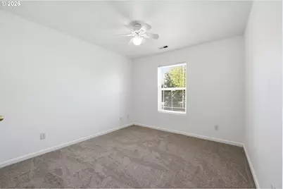 3906 Century Dr, Eugene, OR 97402 - Photo 33