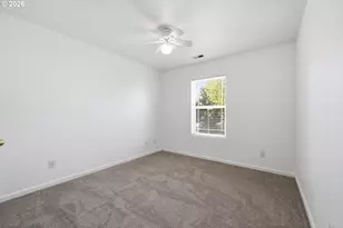 3906 Century Dr, Eugene, OR 97402 - Photo 33