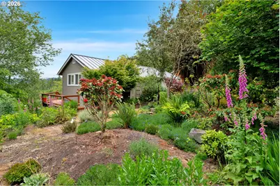 6027 View Loop, Florence, OR 97439 - Photo 3
