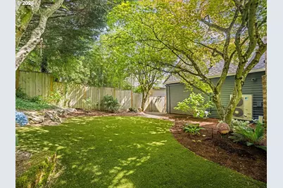 17985 Saint Clair Dr, Lake Oswego, OR 97034 - Photo 25