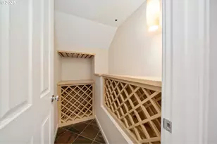 2541 NW Marsden Pl, Portland, OR 97229 - Photo 29