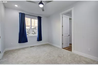 1920 NW Klickitat St, Camas, WA 98607 - Photo 25