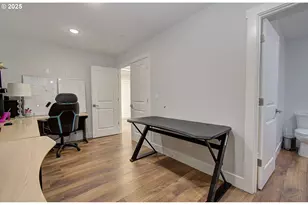 1920 NW Klickitat St, Camas, WA 98607 - Photo 31