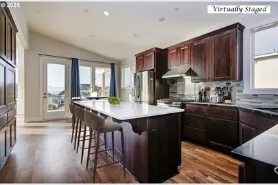 1920 NW Klickitat St, Camas, WA 98607 - Photo 11