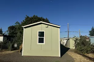 1085 W 1st Ave, Junction City, OR 97448 - Photo 19