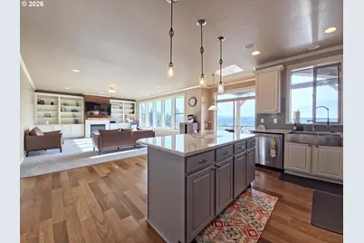 11556 SE Cascade View Dr, Happy Valley, OR 97086 - Photo 13