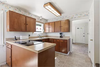 3115 SW Illinois St, Portland, OR 97239 - Photo 11