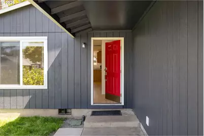 1082 SW 179th Ave, Beaverton, OR 97003 - Photo 3