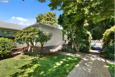2940 SE Brooklyn St, Portland, OR 97202 - Photo 1