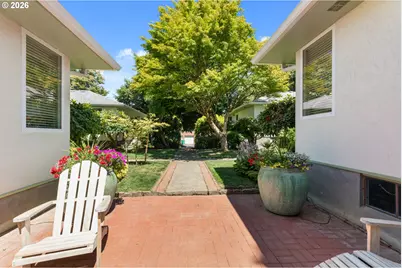 2940 SE Brooklyn St, Portland, OR 97202 - Photo 11