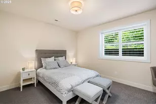 3425 SW 57th Ave, Portland, OR 97221 - Photo 23