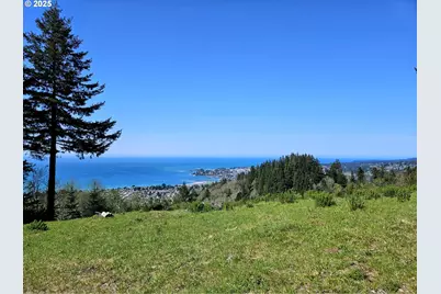 Harbor Hills Hts #308, Brookings, OR 97415 - Photo 3