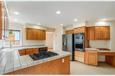 12064 SE Grand Vista Dr, Clackamas, OR 97015 - Photo 13