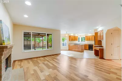 12064 SE Grand Vista Dr, Clackamas, OR 97015 - Photo 9