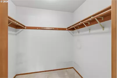 1350 Dogwood Dr, Woodburn, OR 97071 - Photo 17