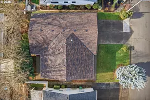 1350 Dogwood Dr, Woodburn, OR 97071 - Photo 31