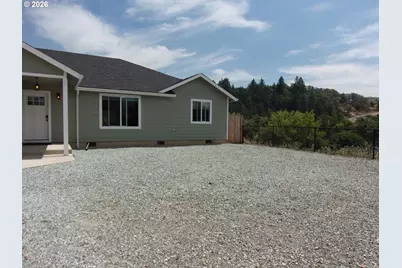 1340 NE Lisa Way, Myrtle Creek, OR 97457 - Photo 3