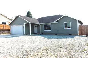 1340 NE Lisa Way, Myrtle Creek, OR 97457 - Photo 3