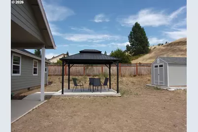 1340 NE Lisa Way, Myrtle Creek, OR 97457 - Photo 5
