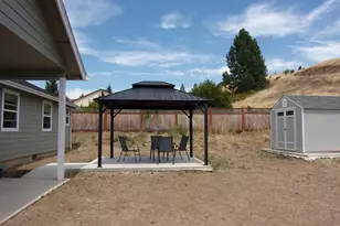 1340 NE Lisa Way, Myrtle Creek, OR 97457 - Photo 5