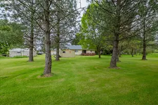 1396 Cascade Dr, Lebanon, OR 97355 - Photo 33