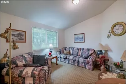 1396 Cascade Dr, Lebanon, OR 97355 - Photo 7
