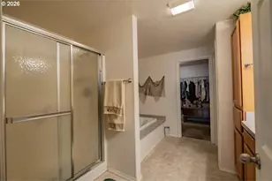 1396 Cascade Dr, Lebanon, OR 97355 - Photo 19