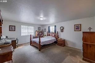 1396 Cascade Dr, Lebanon, OR 97355 - Photo 17