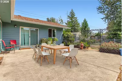 1700 SE 4th St, Gresham, OR 97080 - Photo 21