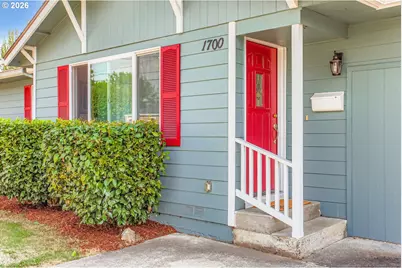 1700 SE 4th St, Gresham, OR 97080 - Photo 3