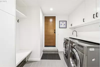 7037 SW Canby Ln, Portland, OR 97223 - Photo 33