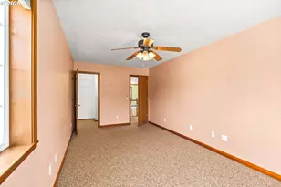 4060 Hampshire Ln, Eugene, OR 97404 - Photo 27