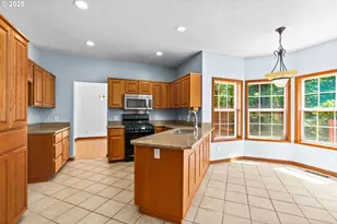 4060 Hampshire Ln, Eugene, OR 97404 - Photo 9