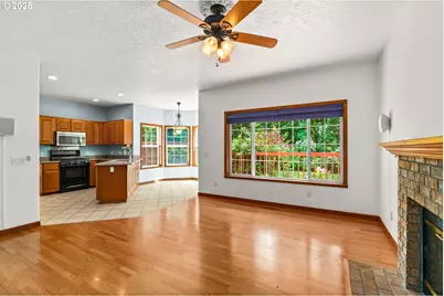 4060 Hampshire Ln, Eugene, OR 97404 - Photo 15