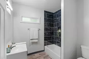 10503 NW 3rd St, Portland, OR 97231 - Photo 17