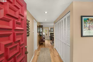 10590 SW Century Oak Dr, Portland, OR 97224 - Photo 7