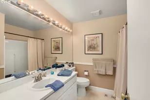 10590 SW Century Oak Dr, Portland, OR 97224 - Photo 17