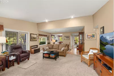 10590 SW Century Oak Dr, Portland, OR 97224 - Photo 9