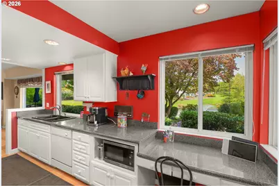 10590 SW Century Oak Dr, Portland, OR 97224 - Photo 13