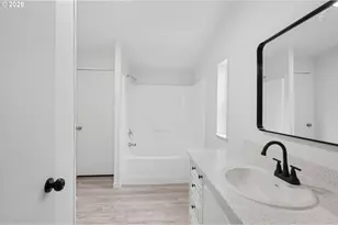 12420 SE Bush St, Portland, OR 97236 - Photo 29