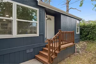12420 SE Bush St, Portland, OR 97236 - Photo 3