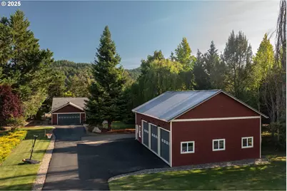 418 Rivershore Dr, Roseburg, OR 97470 - Photo 47