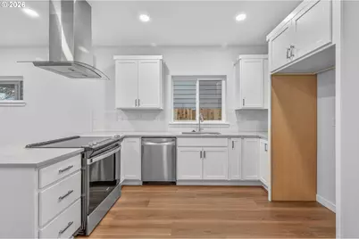 9253 E Burnside St, Portland, OR 97216 - Photo 23