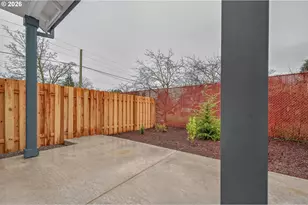 9253 E Burnside St, Portland, OR 97216 - Photo 17