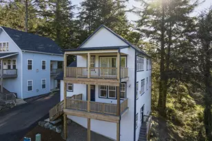 640 Lillian Ln, Depoe Bay, OR 97341 - Photo 27