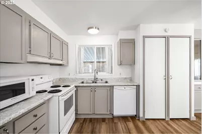 1199 N Terry St #113, Eugene, OR 97402 - Photo 11